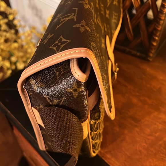 Louis Vuitton Congo PM Messenger - Picture 14 of 14